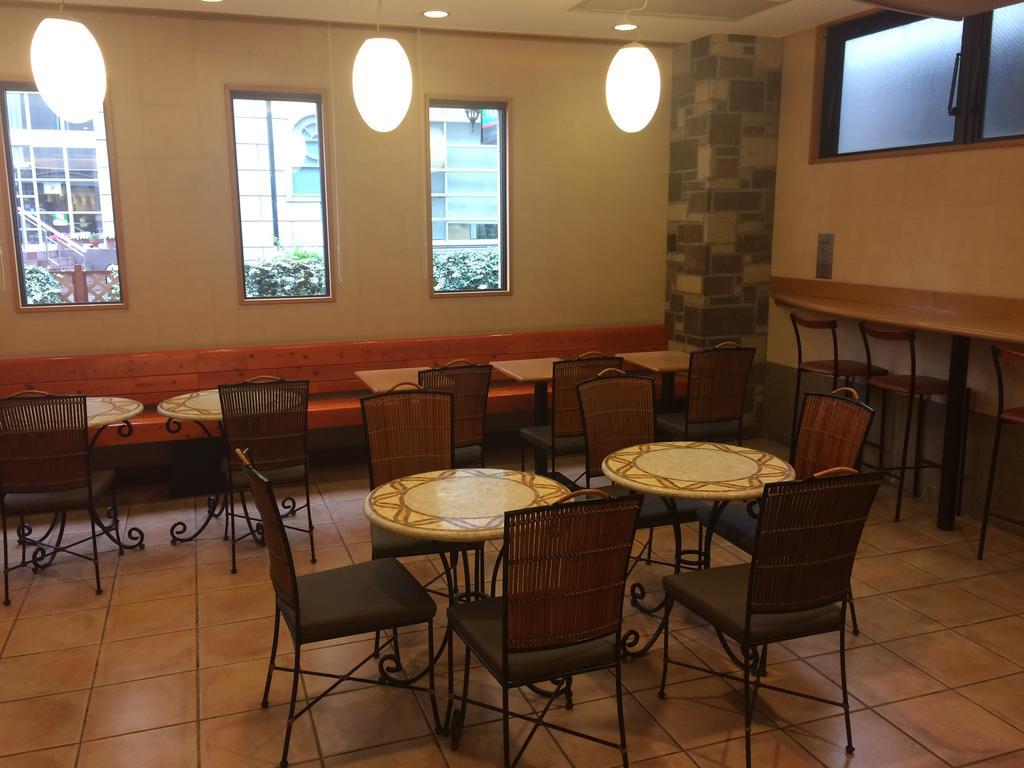 Washington R&b Hakata Ekimae 1 Fukuoka (Fukuoka)